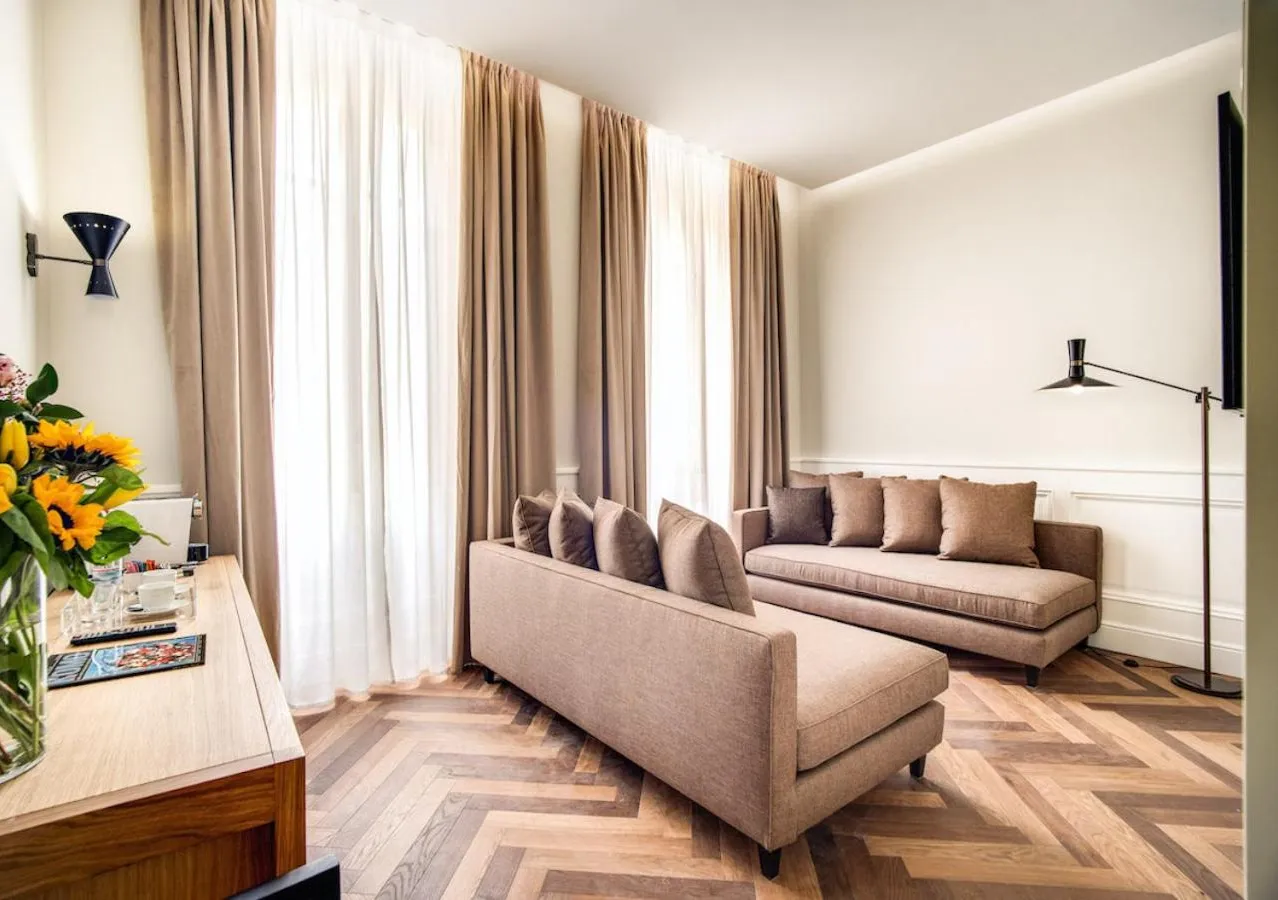 DBH Duomo Boutique Hotel